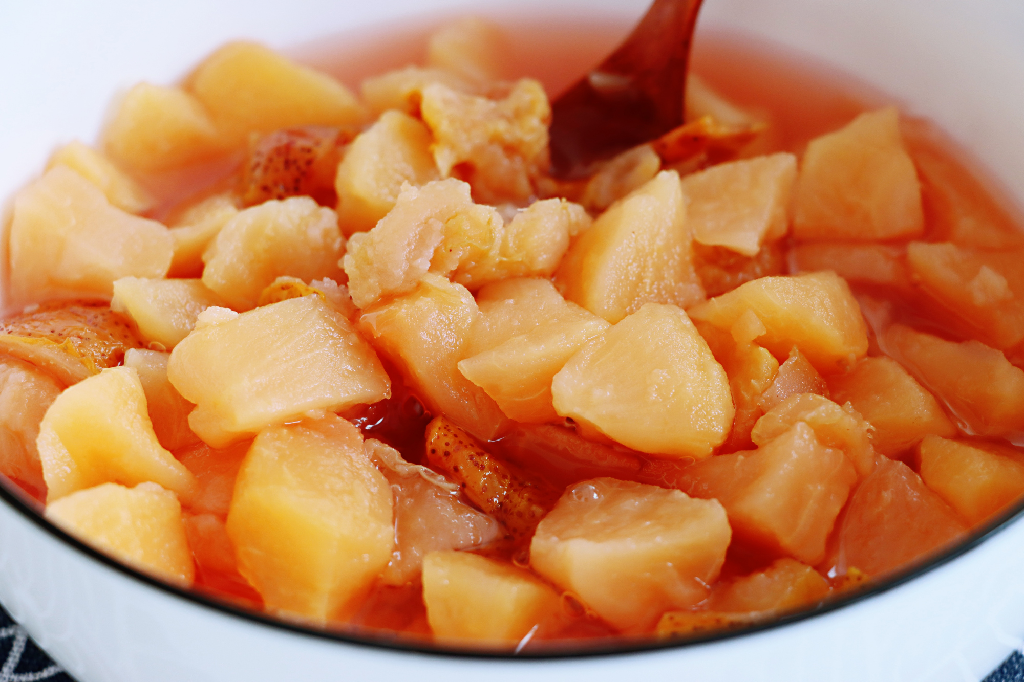 苹果和它是绝配，切块放锅里一煮，喝出水润白皙，营养美味别错过