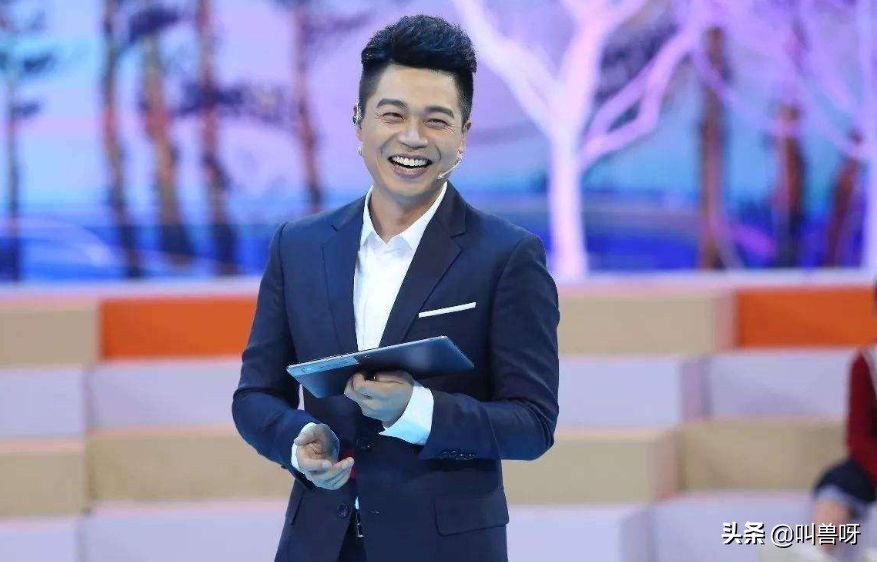 浙江卫视主持人“沈涛”才是人生赢家！娶了那个给他递话筒的女孩