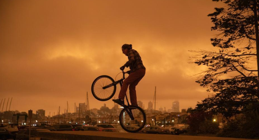 有毒空气笼罩全城，加州宛如末日！极端灾难恐成人类新常态？
