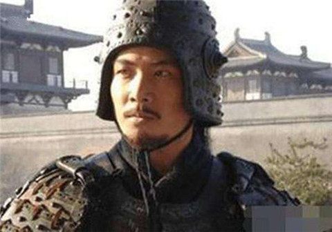他是一代豪杰，在刘备手下籍籍无名，跳槽之后风生水起