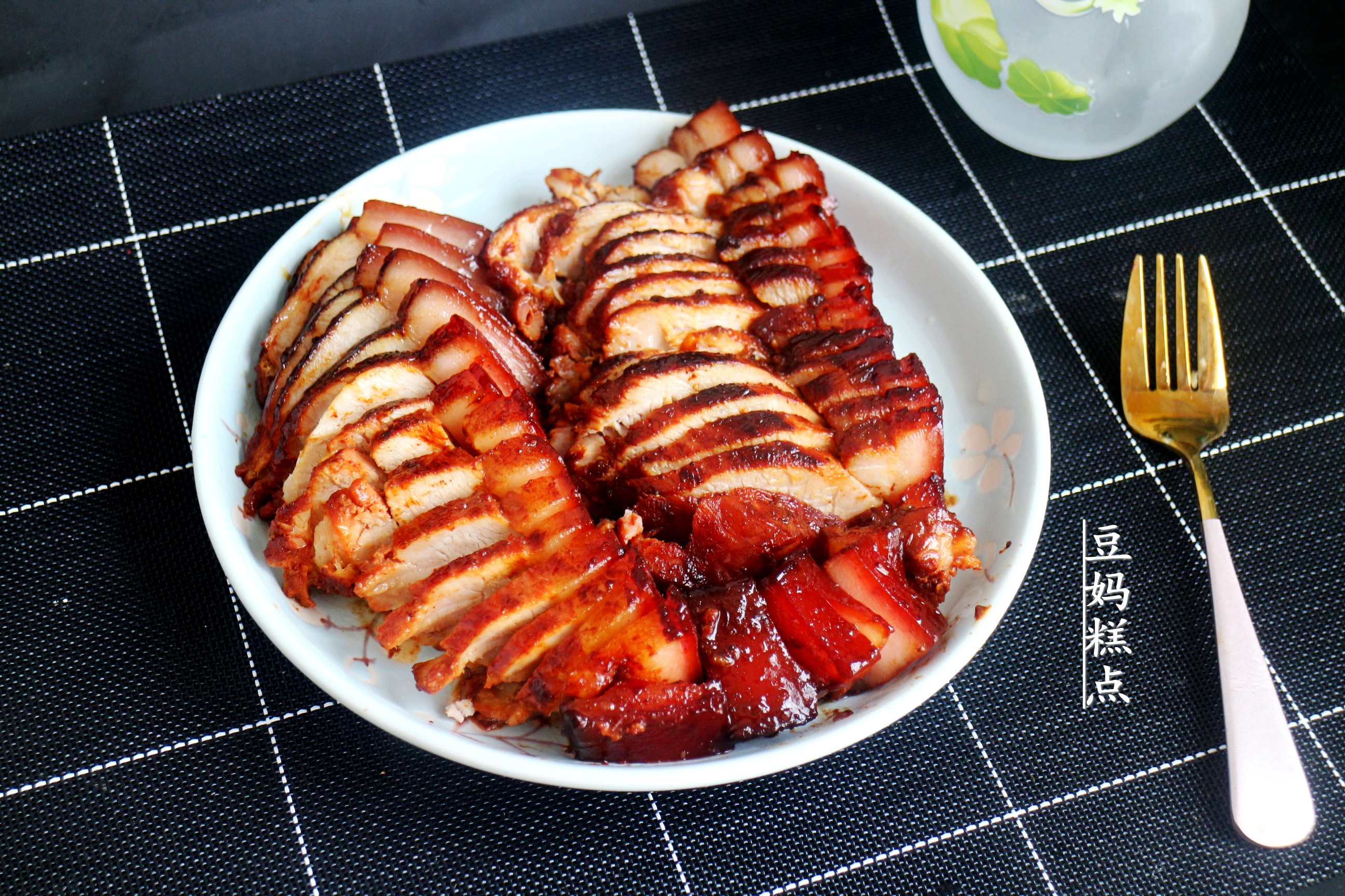 週末在家，用平底鍋給孩子做“叉燒肉”，神仙美味