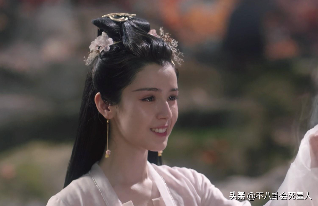周冬雨“下凡”演古偶是败笔，7个女配颜值高，两位新疆演员惊艳