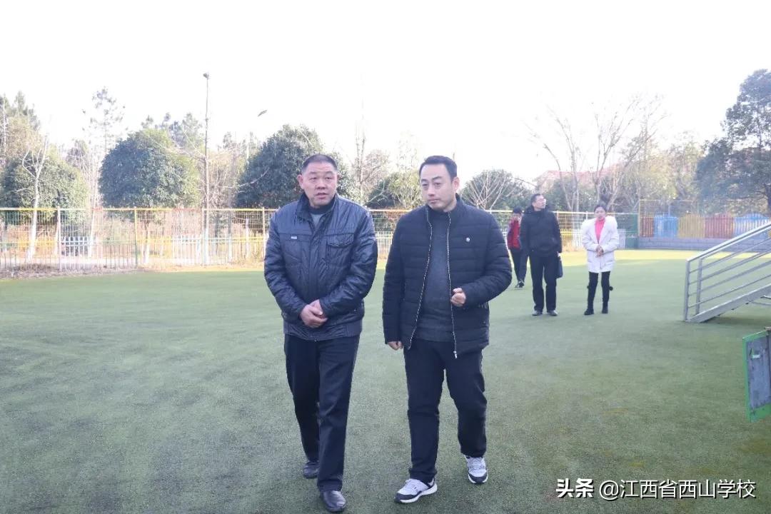 进贤县教体局评估检查组莅临西山学校幼儿园检查指导工作