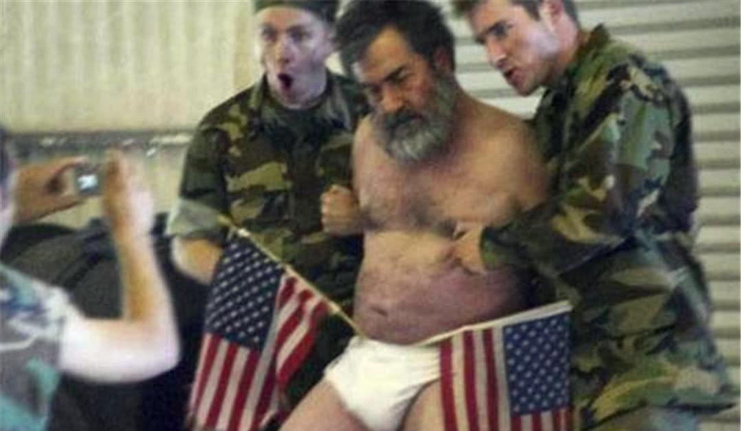 ����У������ɭ��ڣ���¶������ս��ƭ�֣�����й����½����֣�