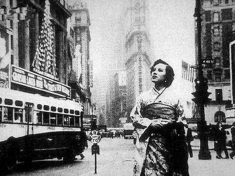 著名影星被判死刑，在法庭上说：我不是中国人