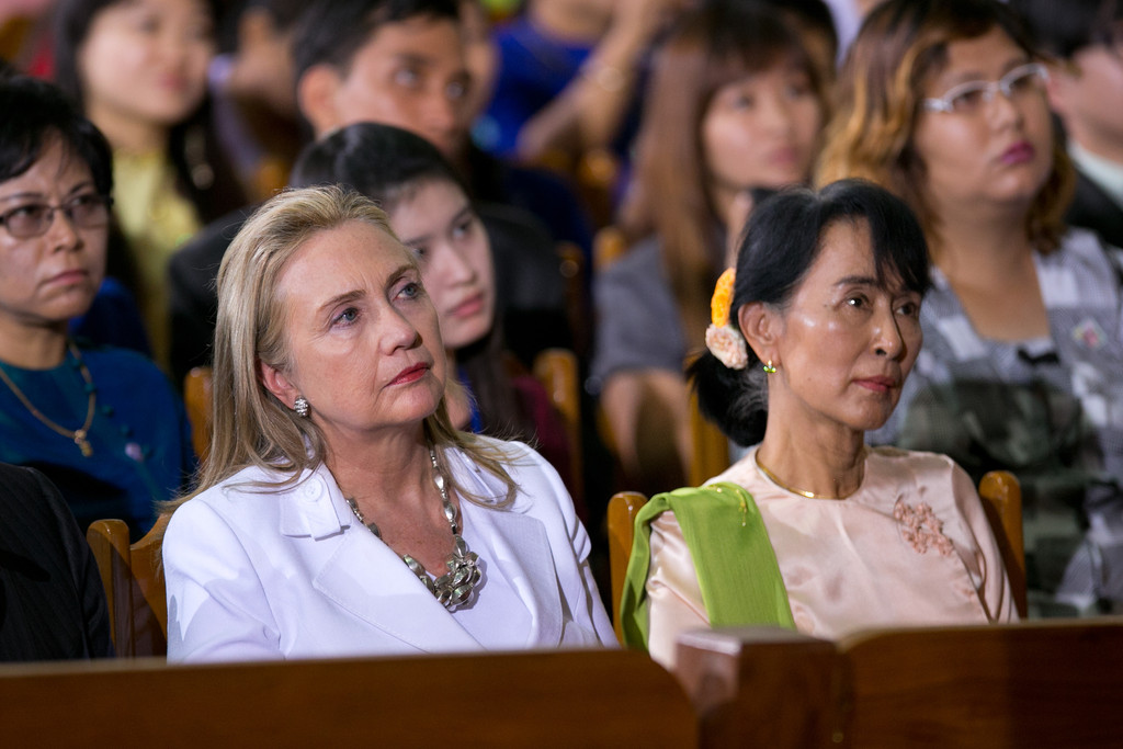 2月1日，缅甸军方发起扣押行动，这正是特朗普想做却没敢做的