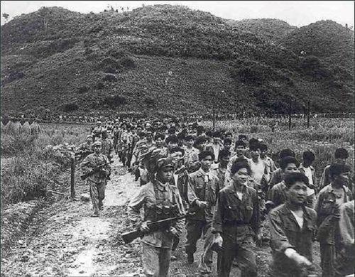 李承晚反对朝鲜停战，美军司令：让志愿军给南朝鲜一个教训