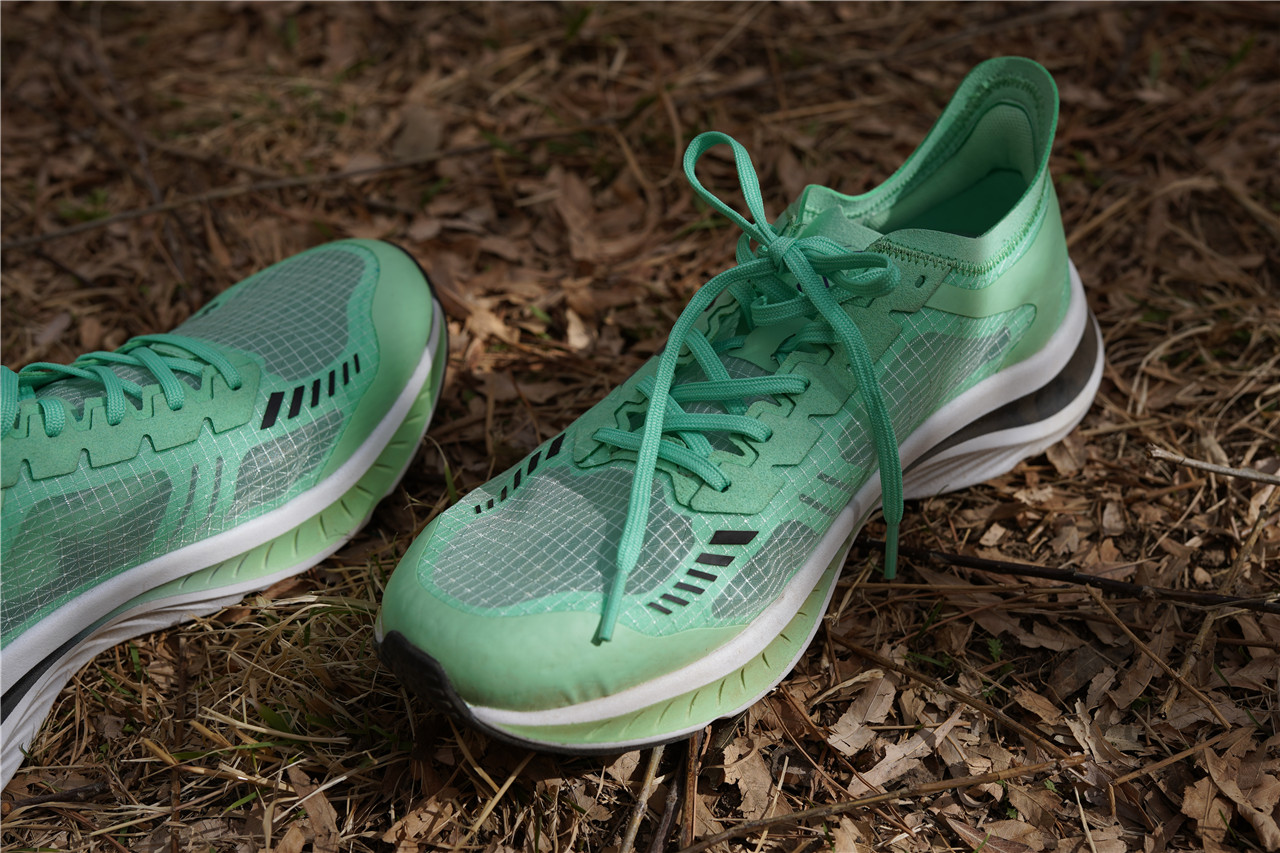 FREETIE轻云缓震竞速跑鞋轻薄透气鞋垫还抑菌