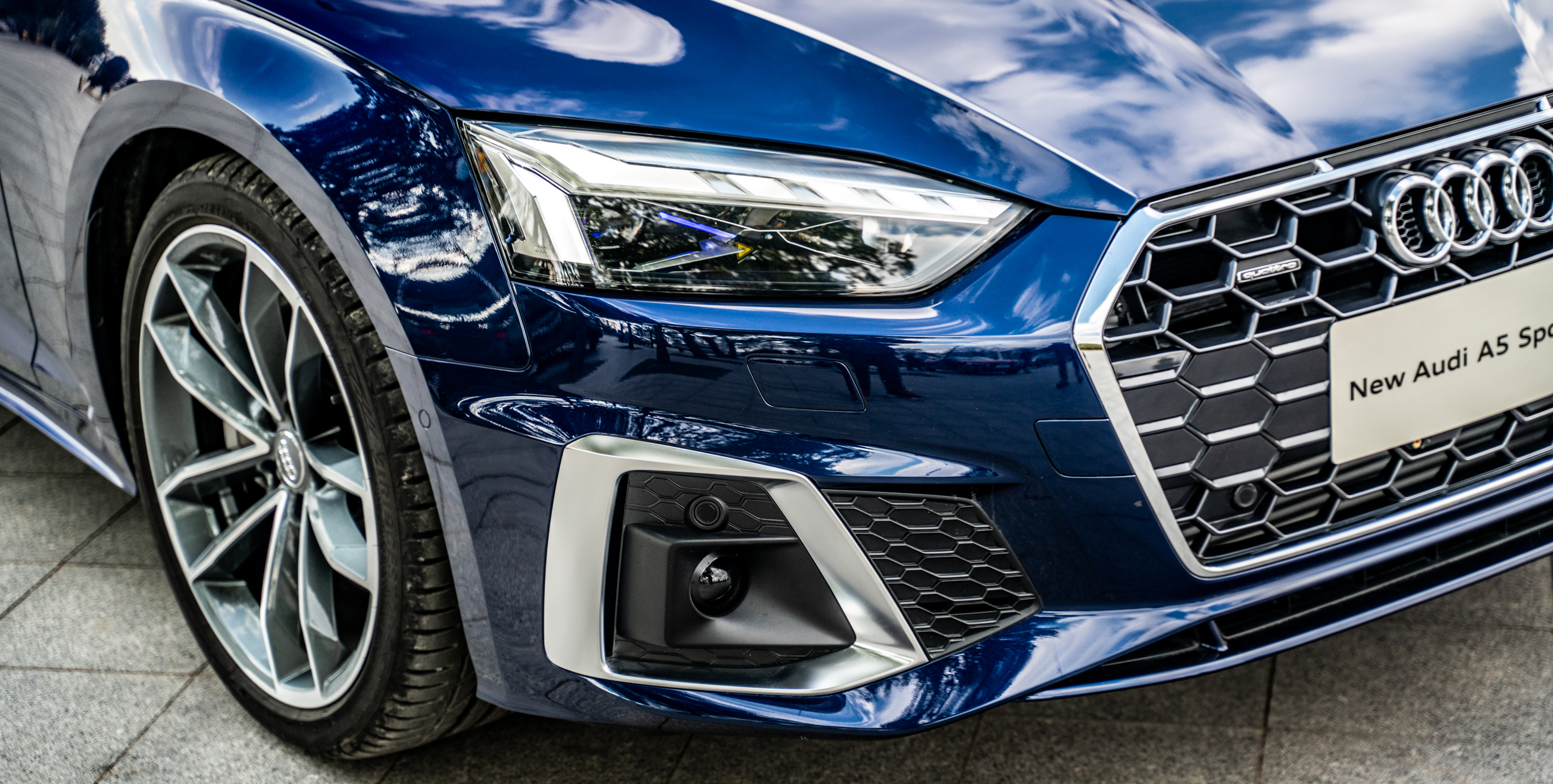 试驾全新奥迪A5，雅痞绅士还是西装暴徒？一切游刃有余