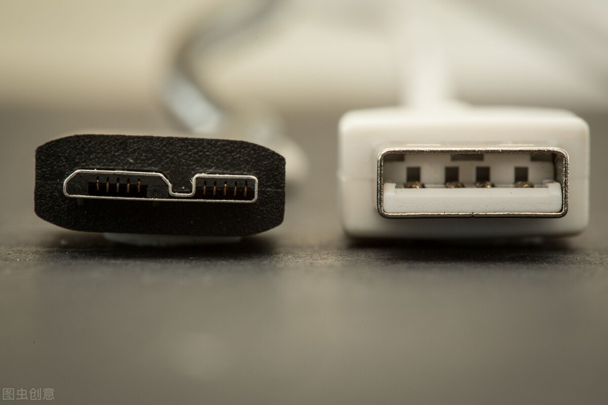比头发丝还细的新材料电缆，其传输速率是USB3.0的10倍