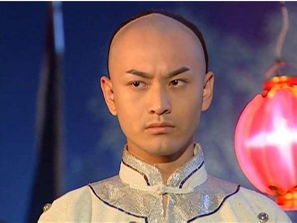 从万人爱到"滚出娱乐圈"的黄晓明，154万