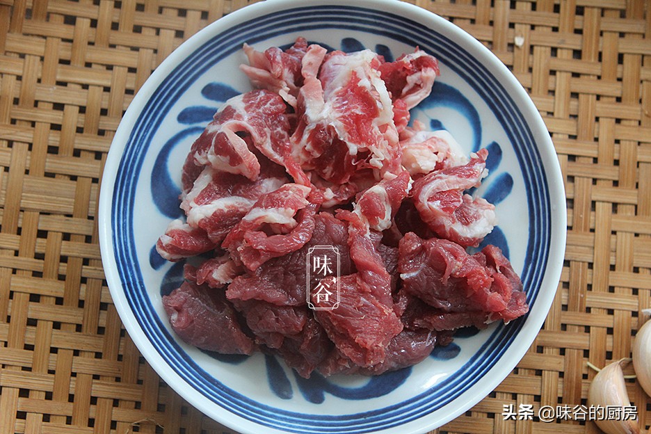 在家怎么做炒面才好吃？尝试这个做法，不粘不坨，味美又好吃