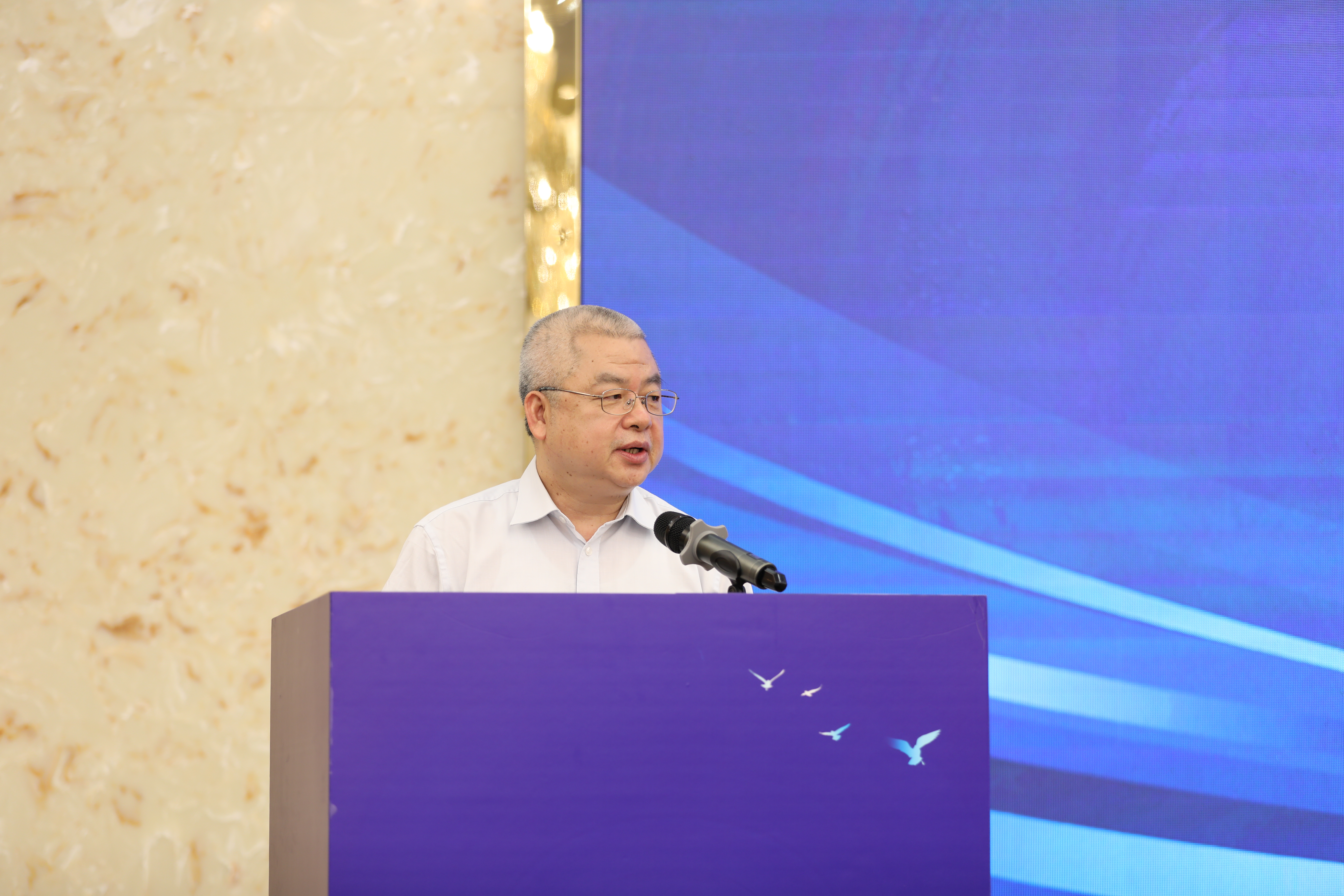 广西现代商贸物流产业招商专题推介会在广州举行