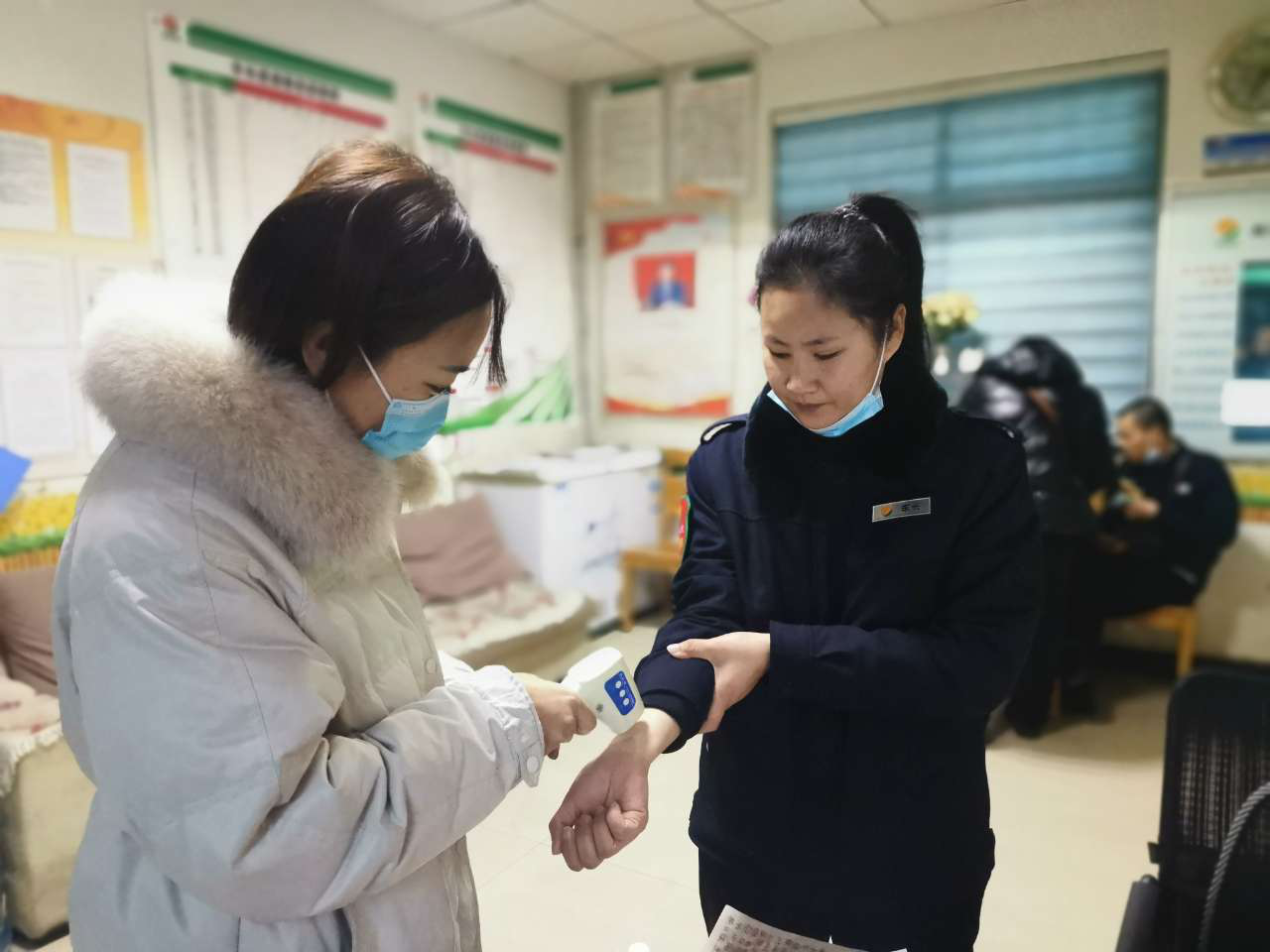 郑州公交严格落实防控举措，守护乘客安全出行