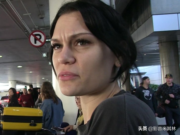 英国歌手患重病无法正常行走 曾获芒果台“我是歌手”冠军