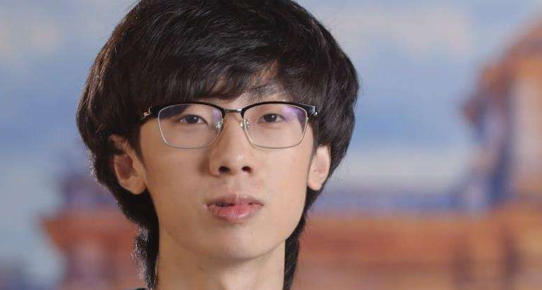 英雄联盟：JKL口嗨女性事件之后，宝蓝的ID黑料也被扒