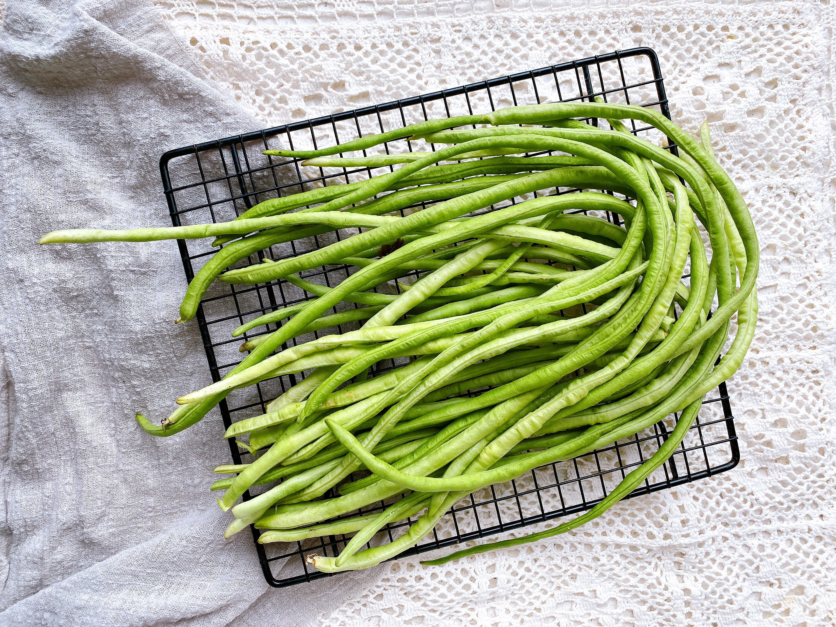 大厨教我的爆炒豆角，怪不得自己做得不好吃，原来是少了关键2步