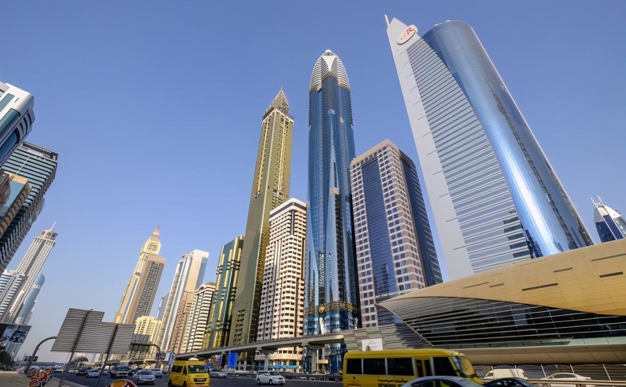 今明两年“尽早买房”还是“赶快卖房”？一系列信息，提前看