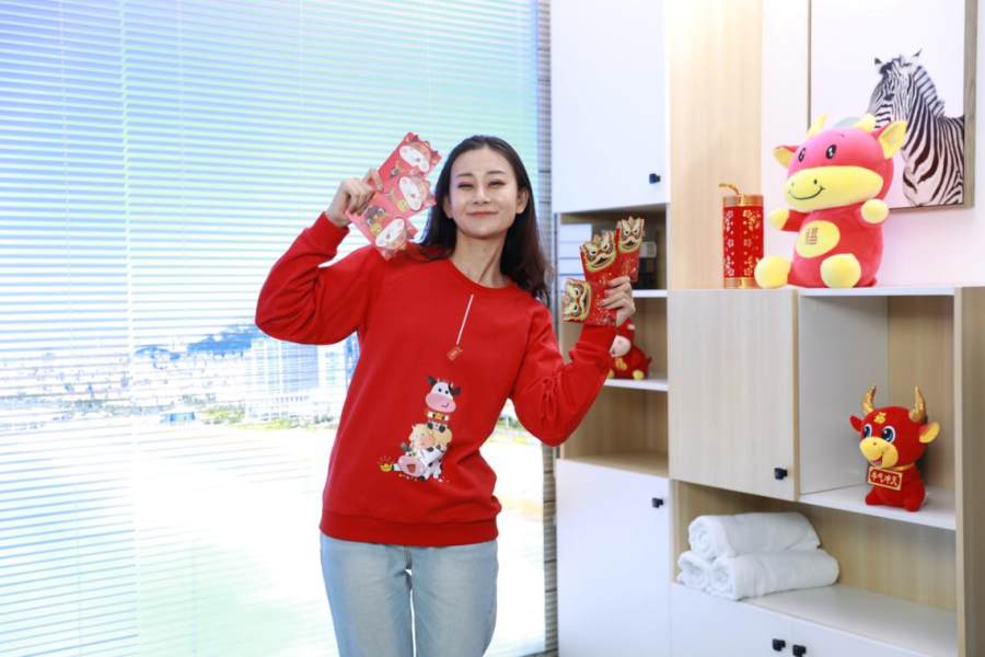 海尔衣联网解锁全家福“拜年装”新姿势,你学会了吗?