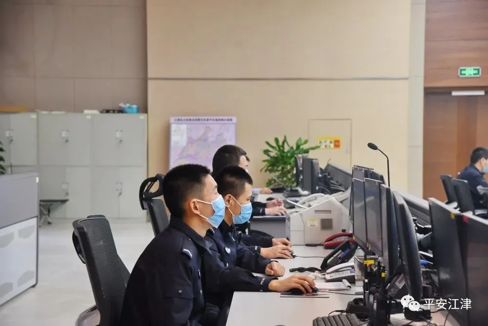 江津区|“邀您进警营，解锁新‘警’彩”——江津公安组织开展警营开放日活动