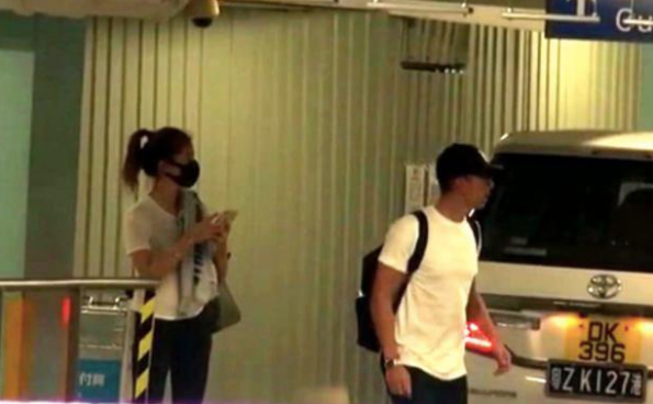 TVB男神新劇被指太老，妻子素顏很美，舊愛可能與富三代明年結(jié)婚