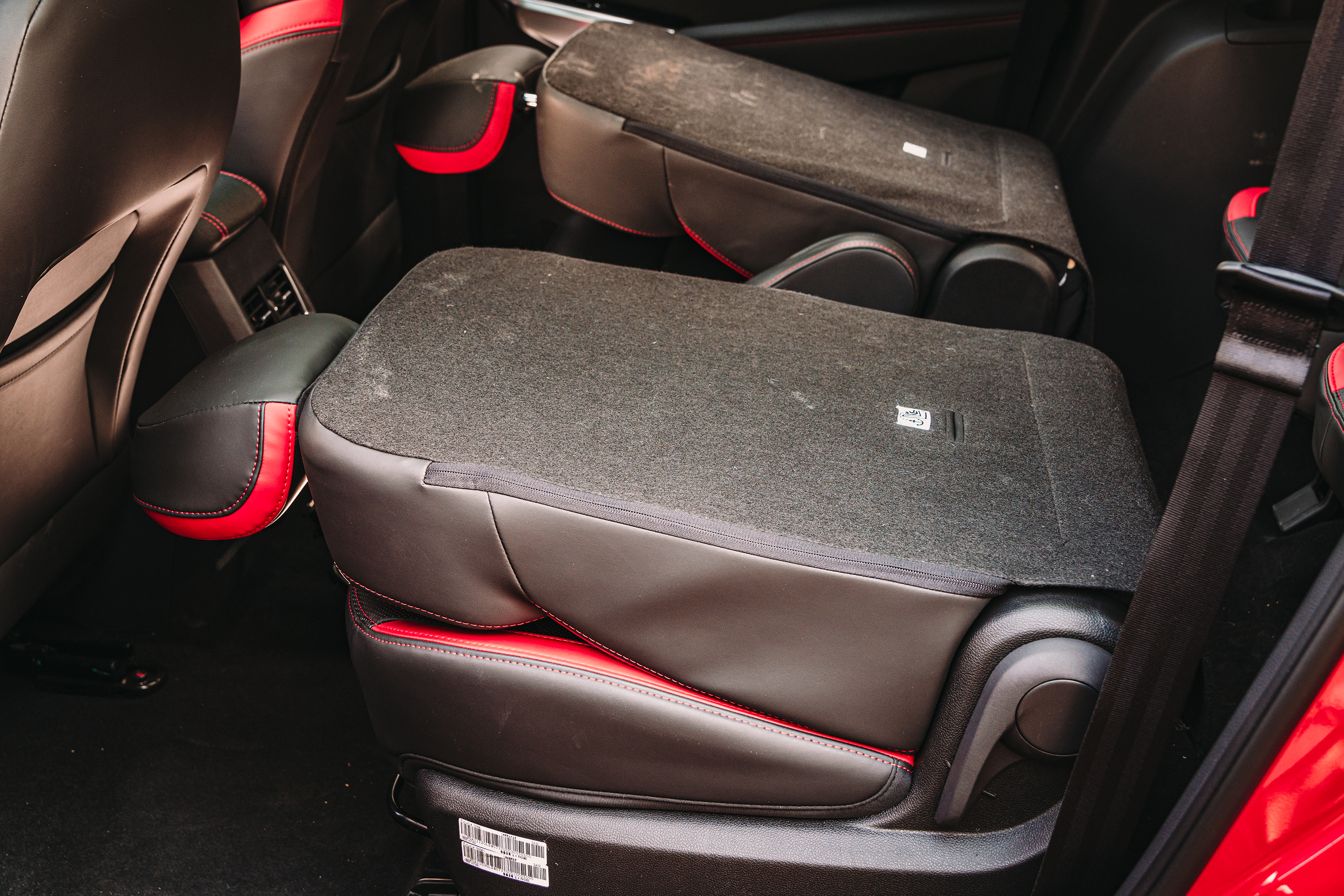 10万元就能买的6座中型SUV，回家过年你需要一台思皓X8