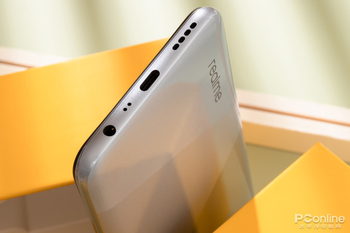 realme V3评测：平民法拉利！首台百元级5G手机