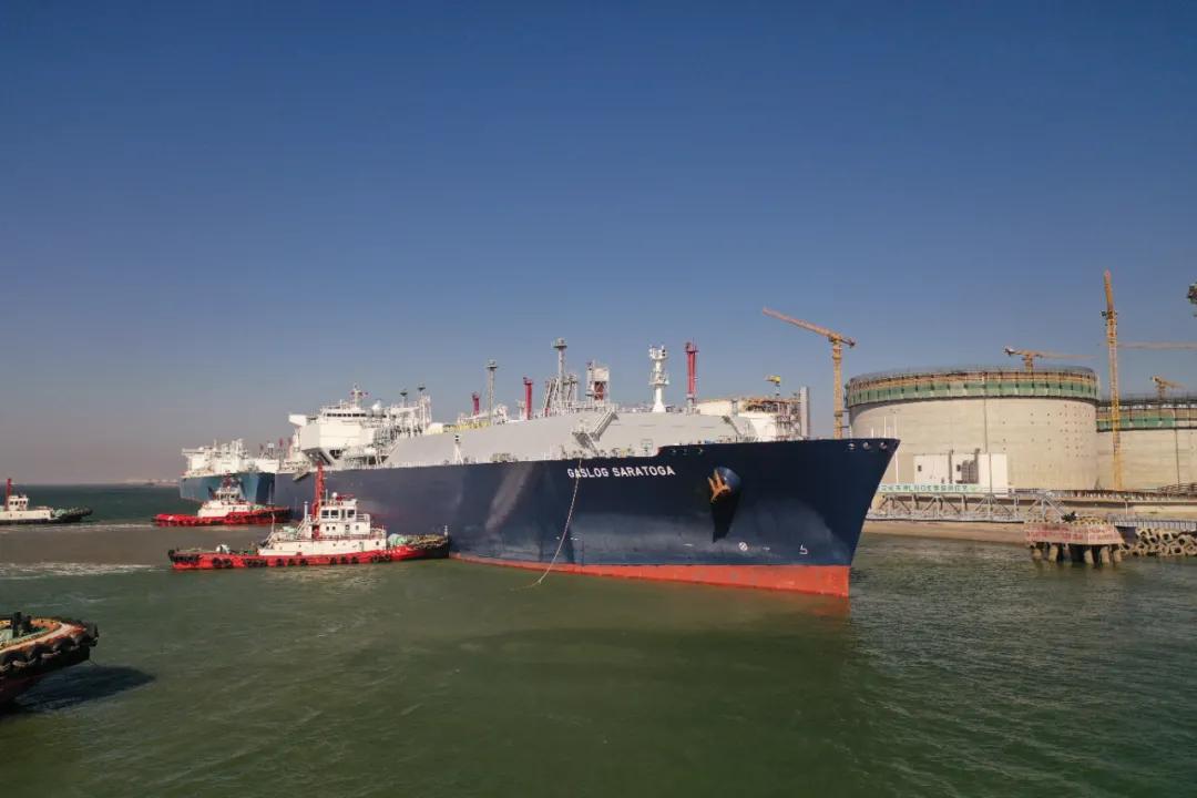 Huipeng Energy LNG arrives at the Tianjin LNG receiving station of the ...