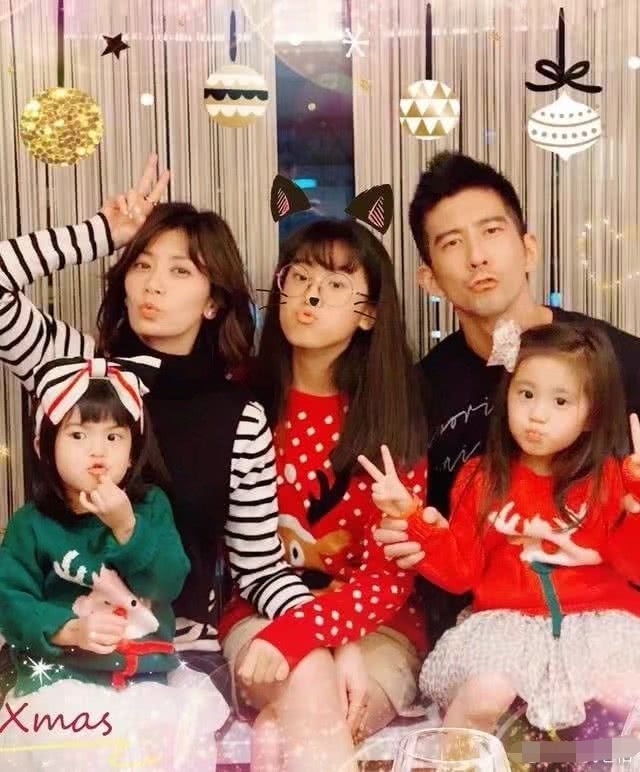 妈妈亲自下厨！咘咘、修杰楷父女感到紧张，贾静雯无奈苦笑