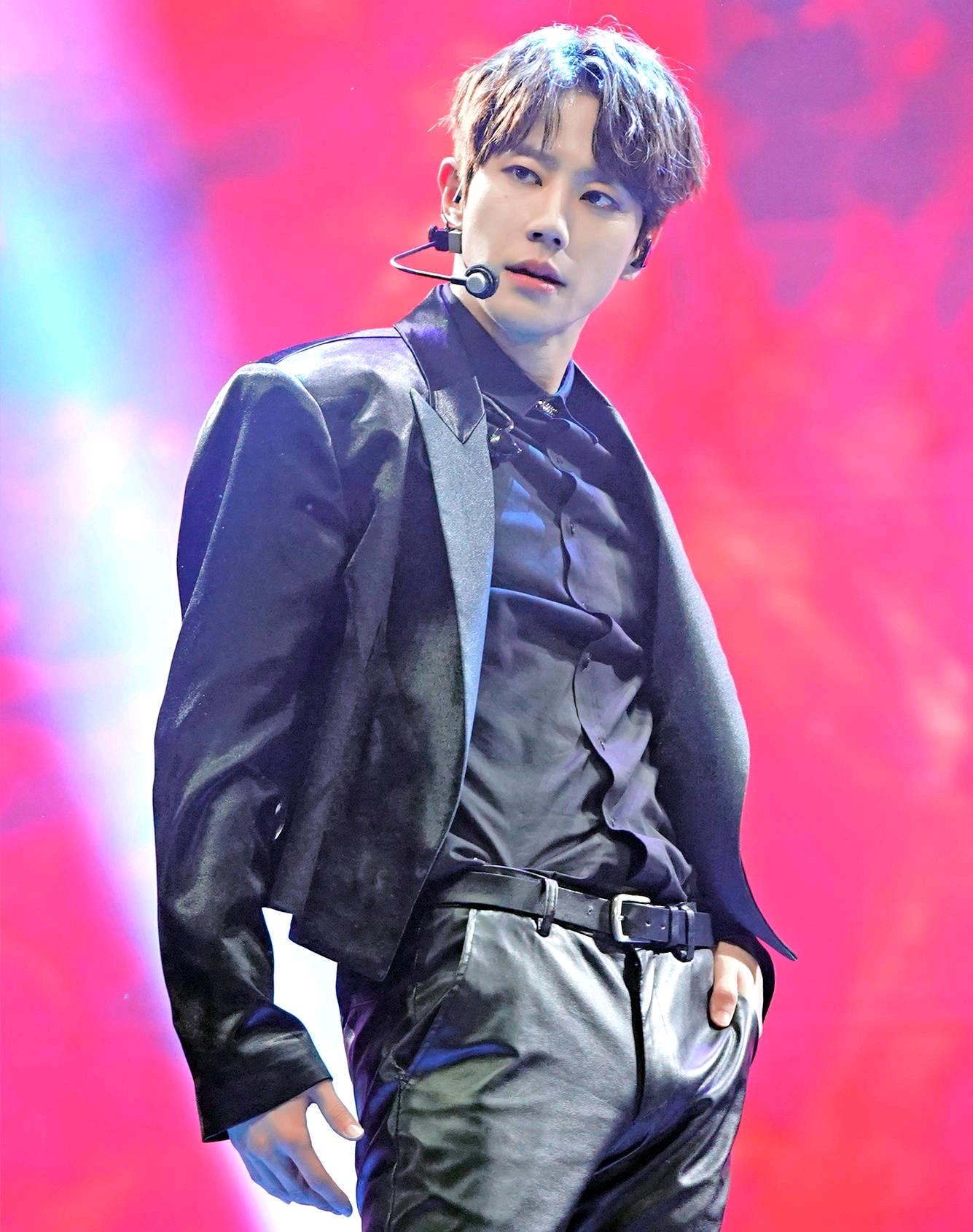 有的愛豆因酒駕被捕，有的卻抓酒駕，模仿男主李濬榮追酒駕獲好評