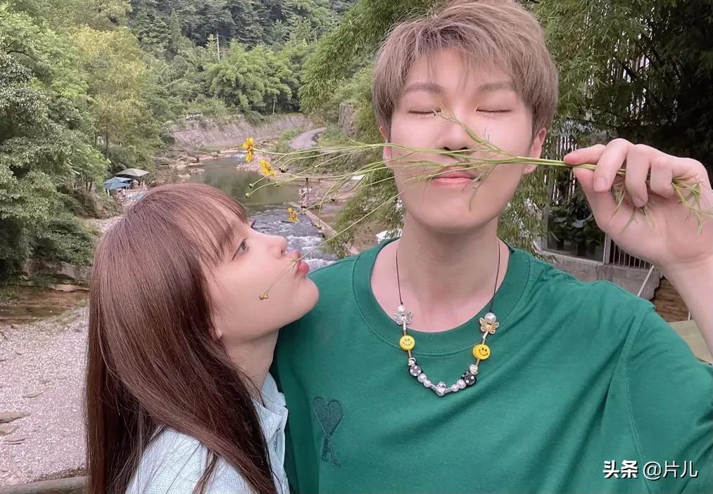 赵本山女儿也太幸福了吧！被成功求婚后晒旅行