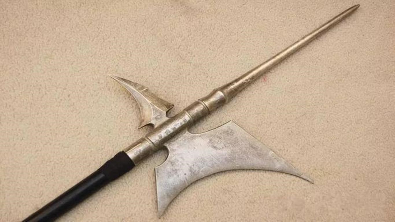 呂布神兵「方天畫戟」,為何被稱為歷史上最難用的武器? - 頭條匯