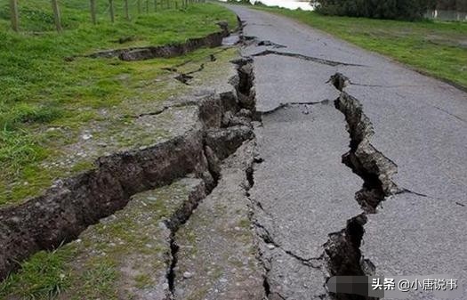 拐点尚未出现，美国又发生地震来，亿万民众恐