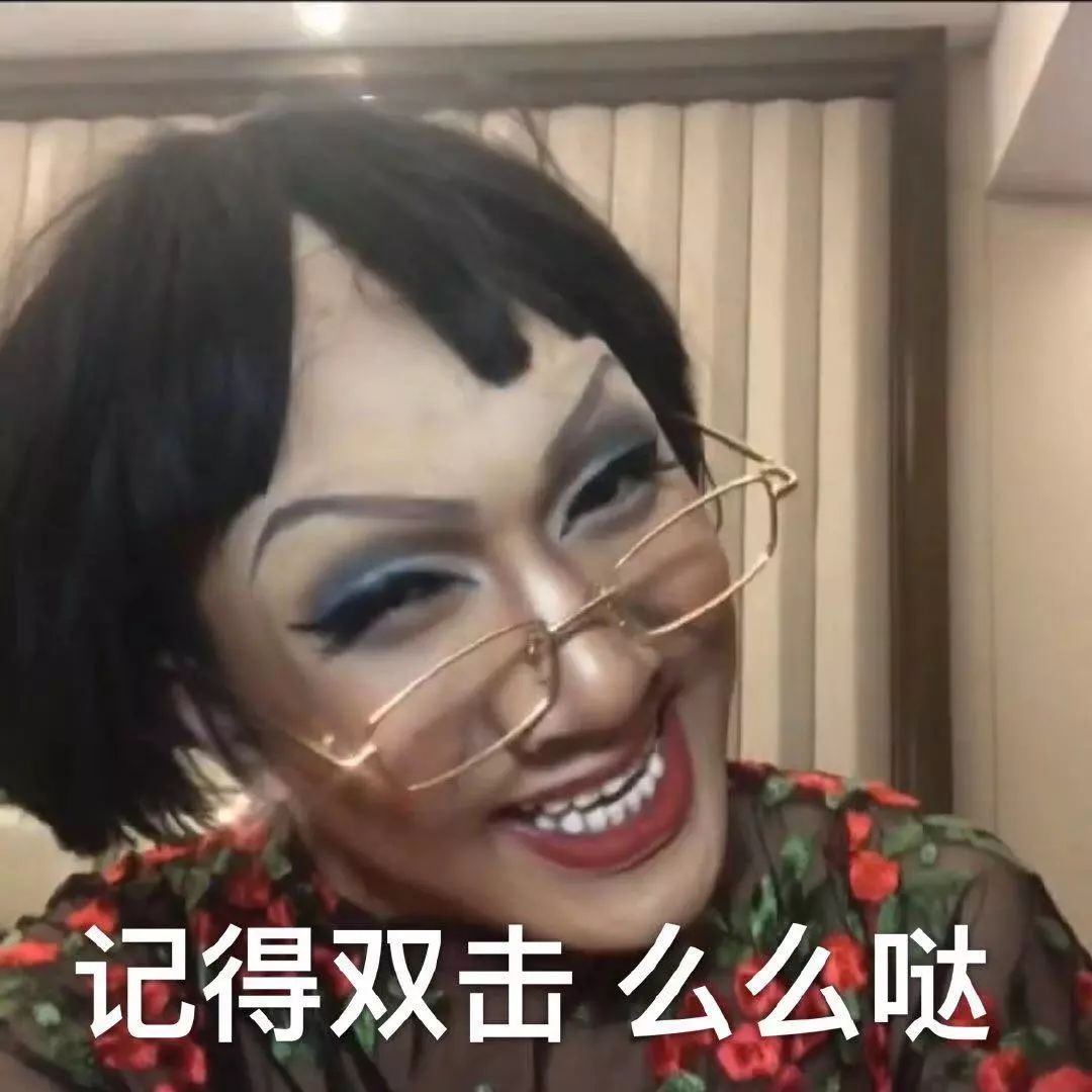 先天唇裂，从小被母亲抛弃，他却靠扮丑养活自己和奶奶 