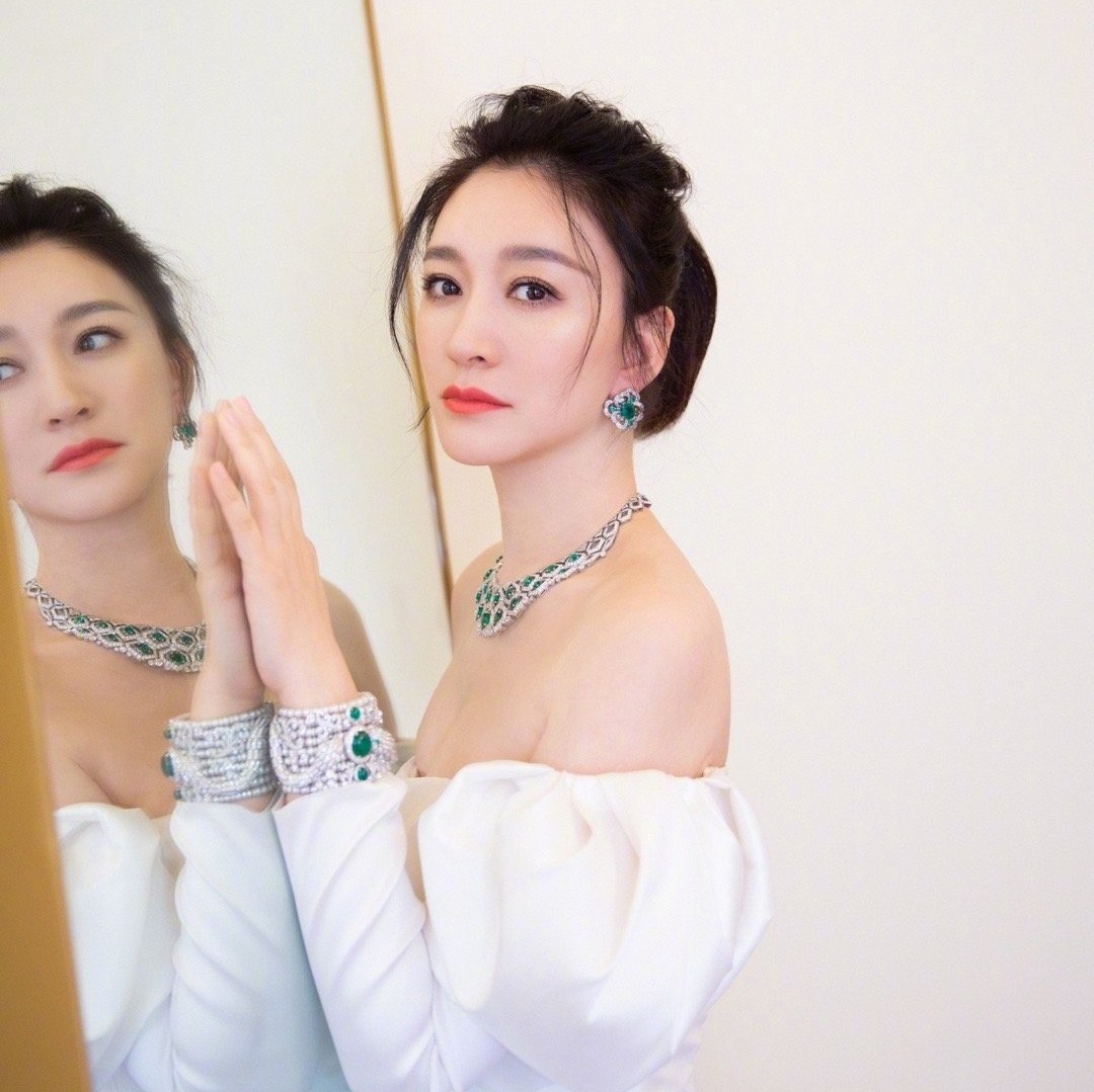 The 44-year-old Li Xiaoyu is too good to pay attention to it. How many ...