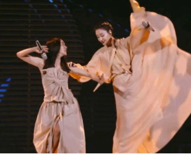 败好感！伊能静一夜之间惨遭口碑翻车，过度营