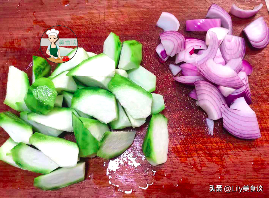 图片[5]-洋葱炒丝瓜做法步骤图 洋葱炒丝瓜做法步骤图清香爽口吃一周都-起舞食谱网