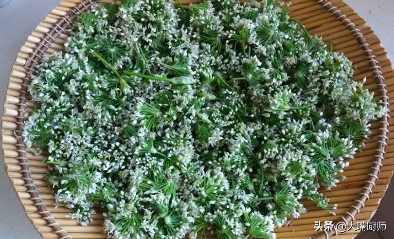 自製韭花醬，只放鹽是外行，多加1樣，口感好味道香，久放不會壞