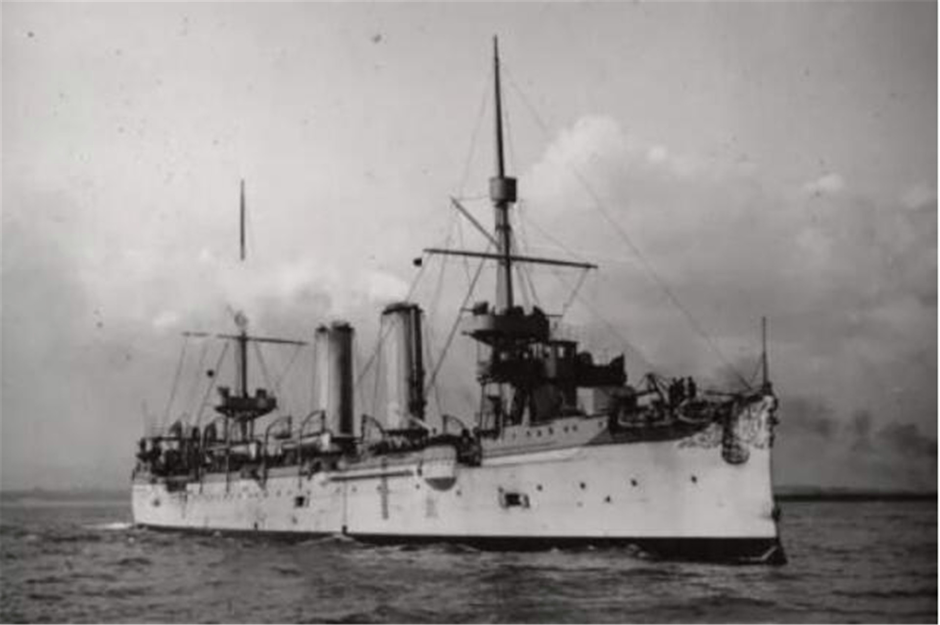 2025年中国实力有多强？美专家：海军实力突飞猛