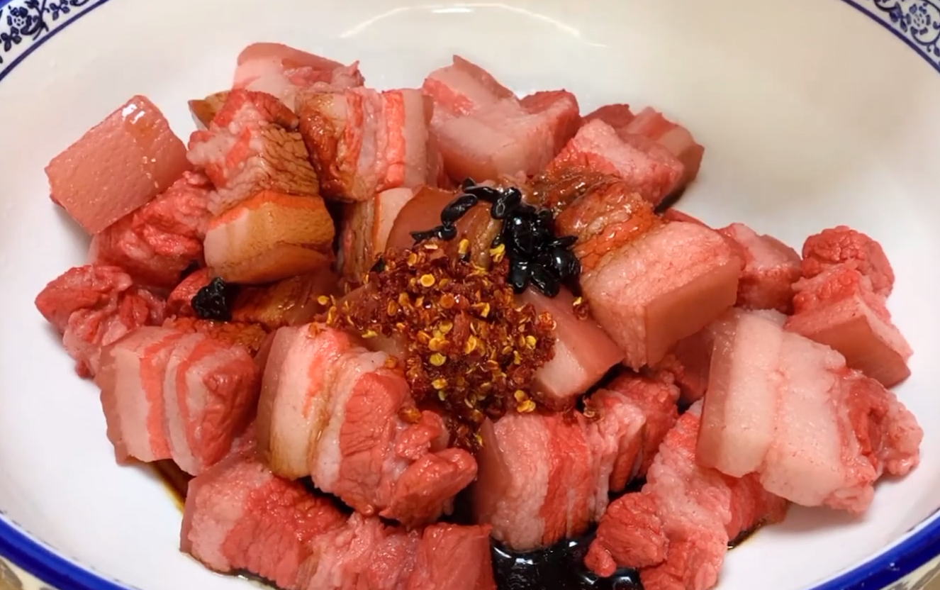 五花肉這樣做最好吃，簡單易學，肥而不膩，比紅燒肉還香，真解饞