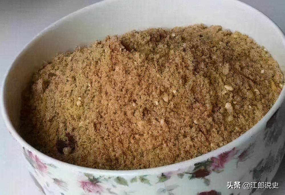 李聚奎：曾任红一师师长，杨得志上将的上司，