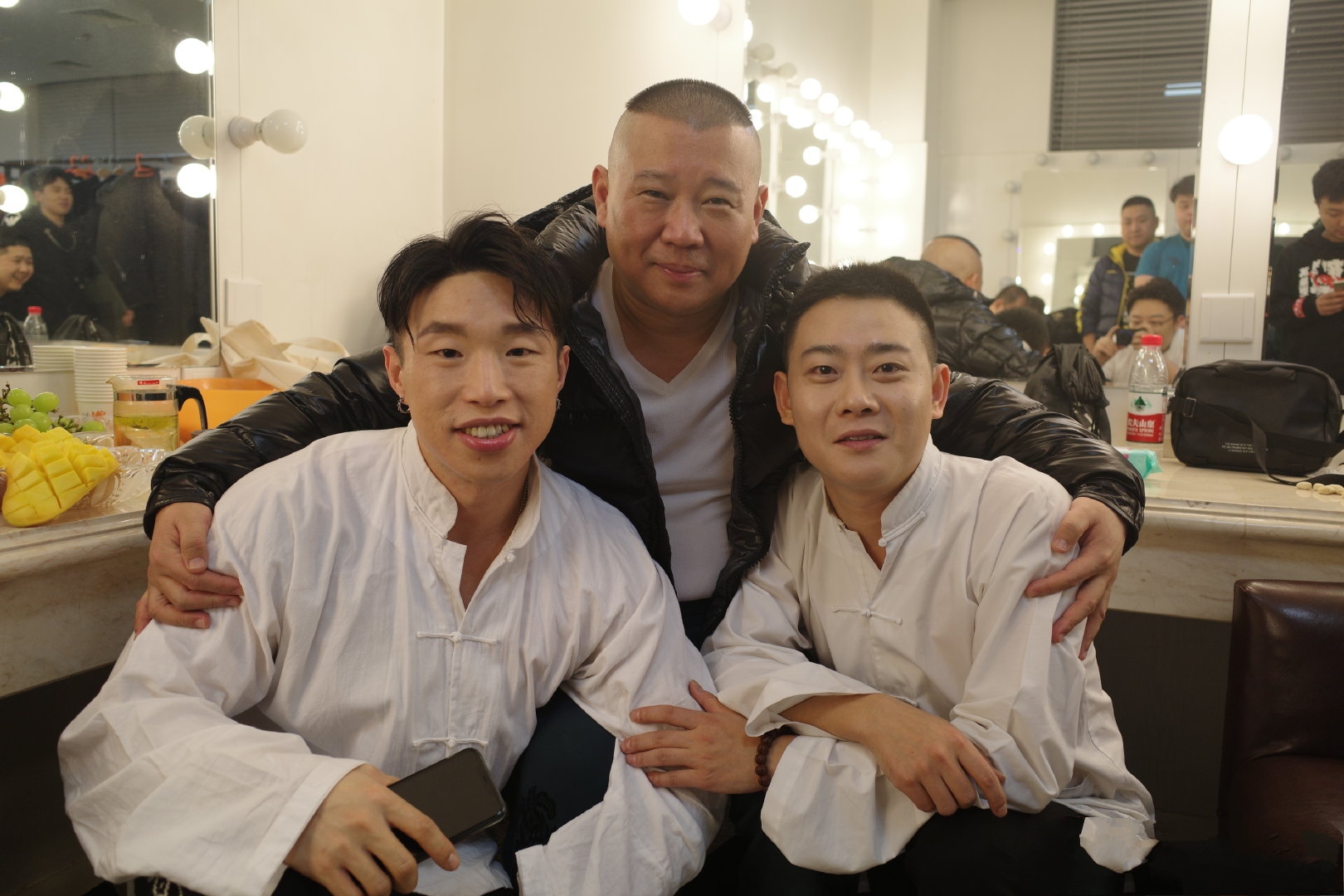 《欢乐喜剧人》栾云平除了为堂良饼四卖力助演