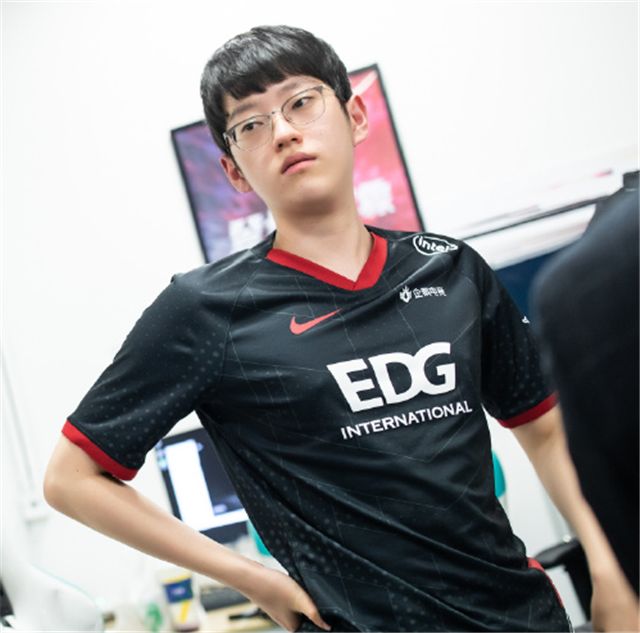 The EDG team took off and the players achieved good results. Is it ...