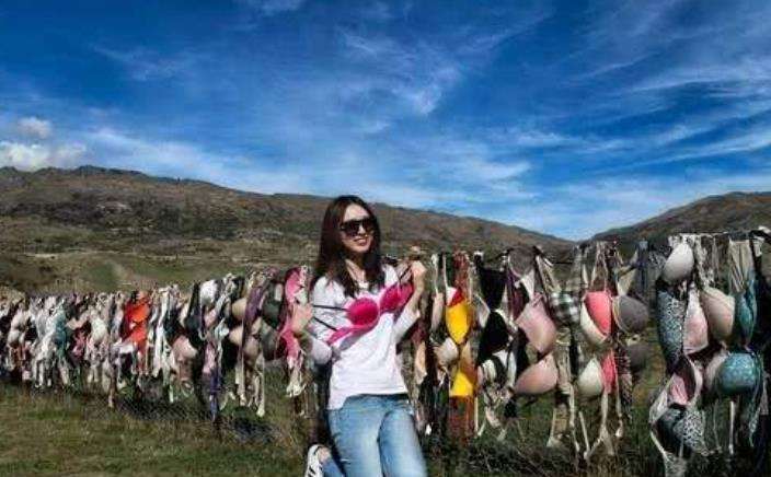 女人到这里会自觉脱下内衣，并不是作秀，真正原因值得尊重图片