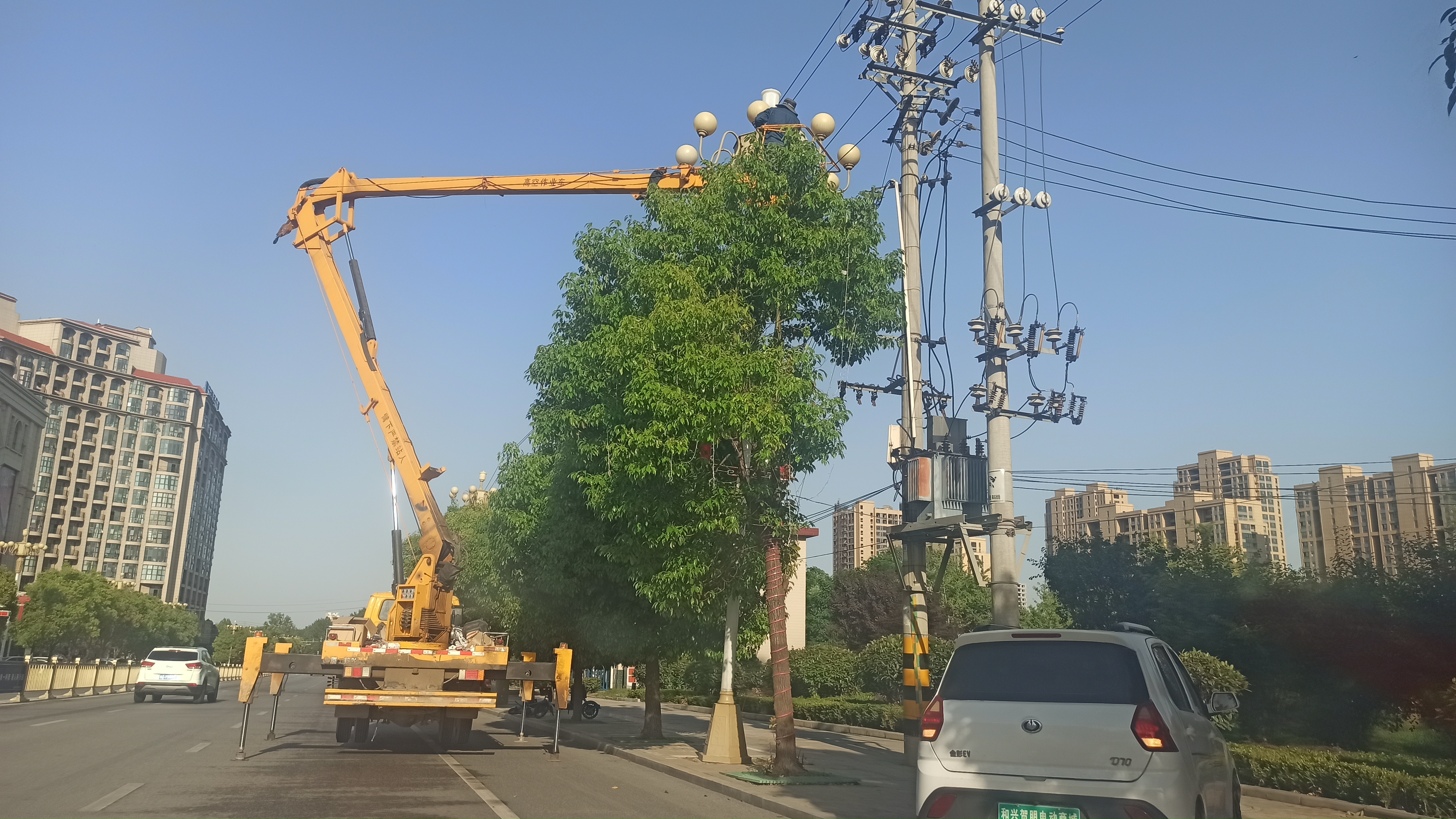 优化三农服务 为“三夏”生产保电护航