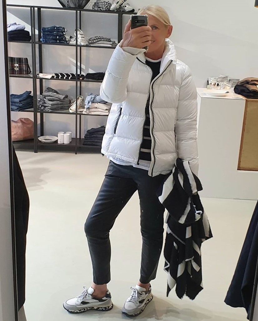从50岁+女性身上学到的6个搭配法则，让我们拥有经典时尚智慧