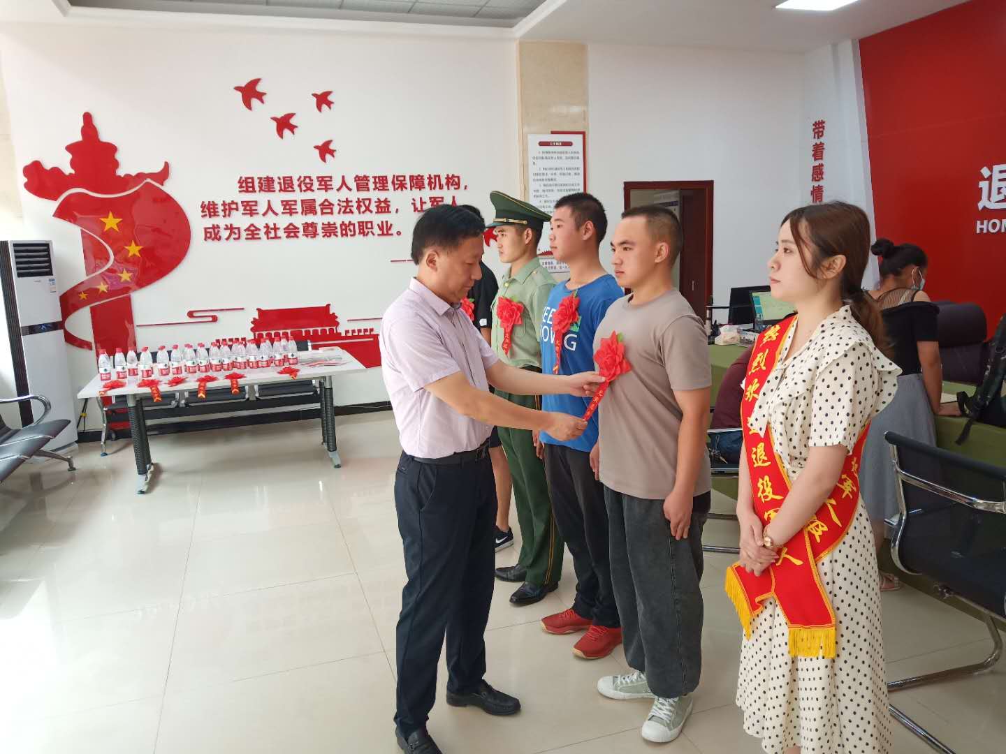 光荣的您，欢迎您回家！——来自遂宁市安居区退役军人事务局的报道