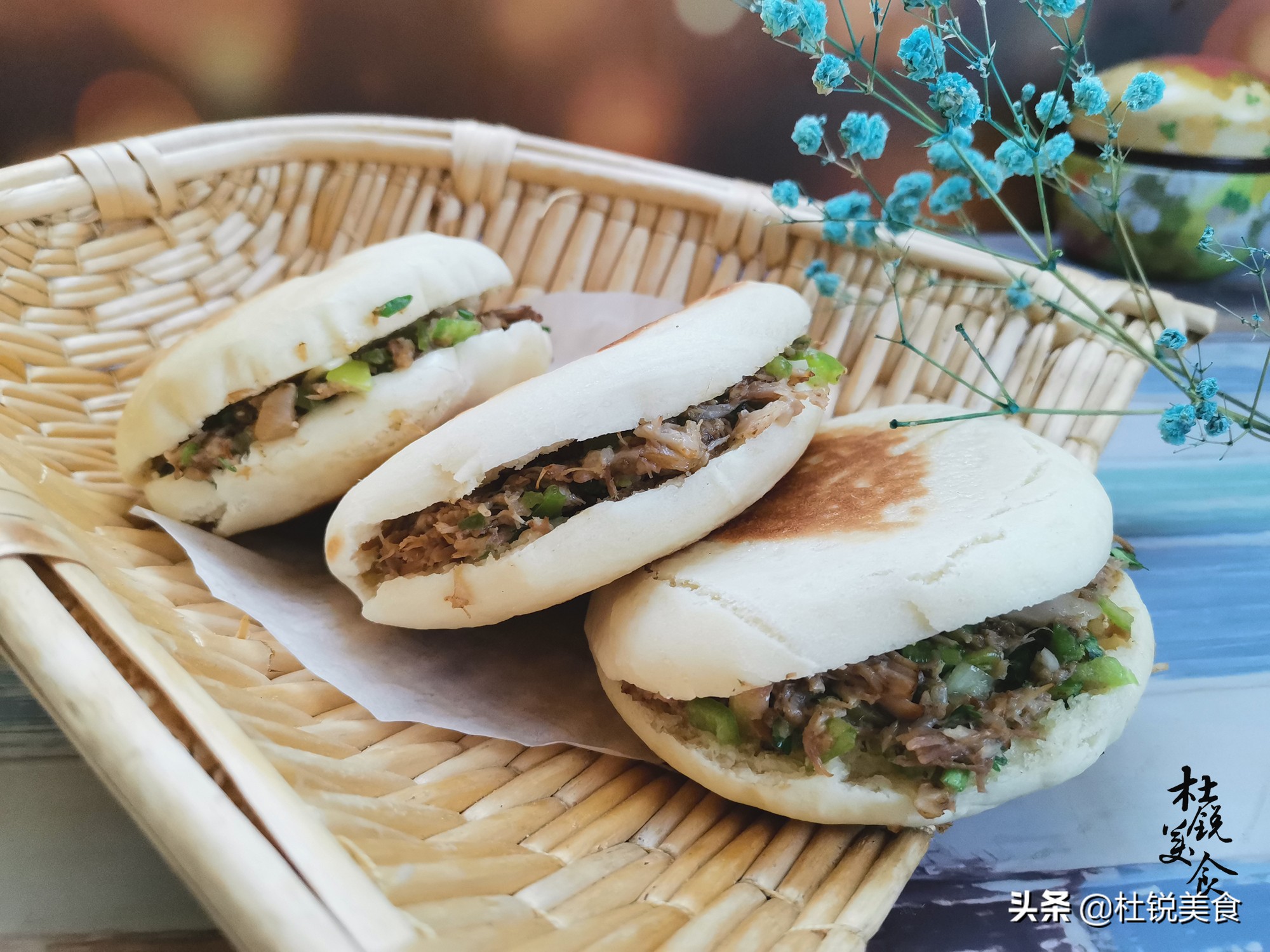 Roujiamo delicious recipes, stewed meat with bacon sauce, all included ...