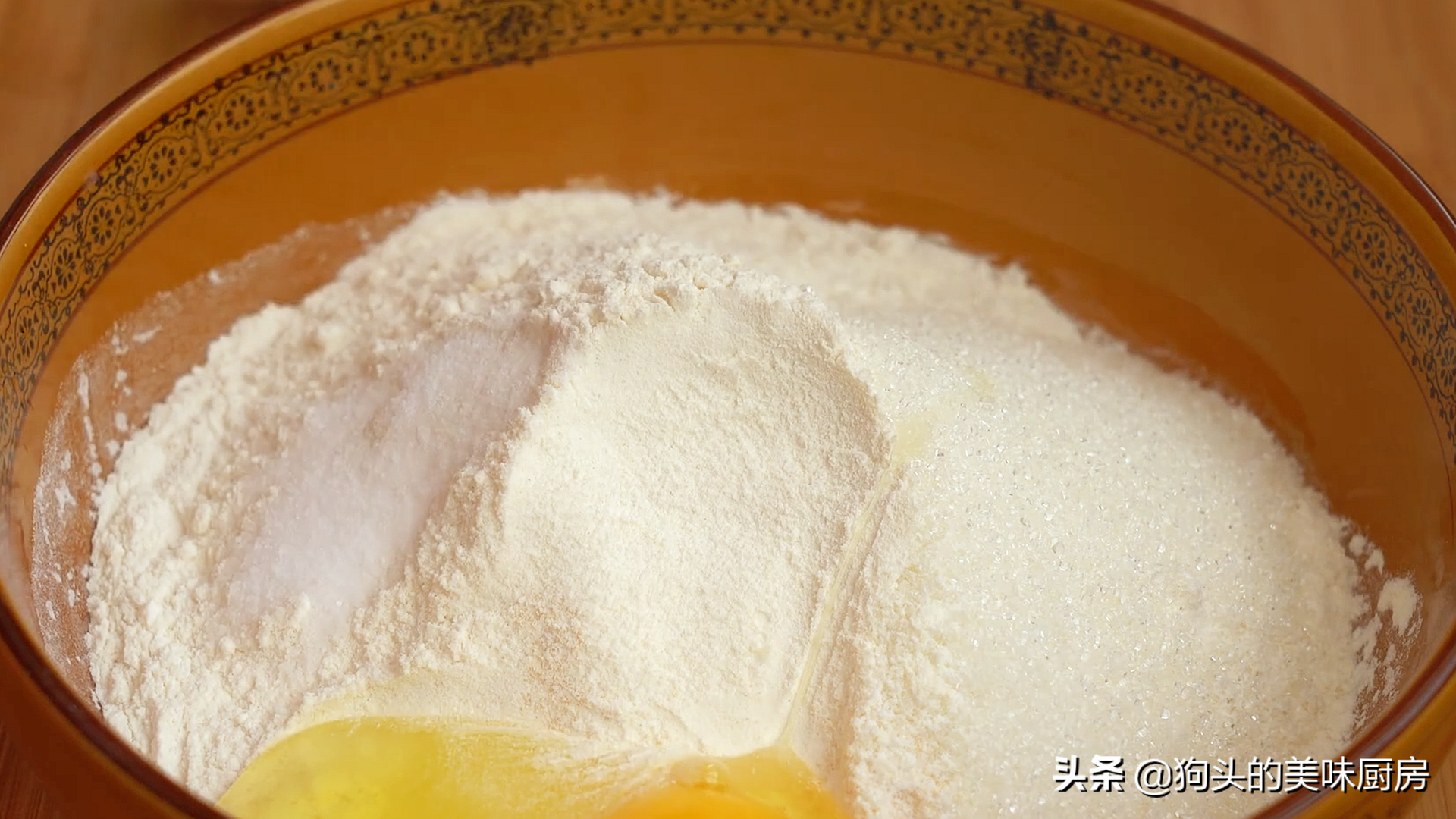 最近酸奶大麻花火了，做法配方告訴你，外酥裡軟，口口爆漿