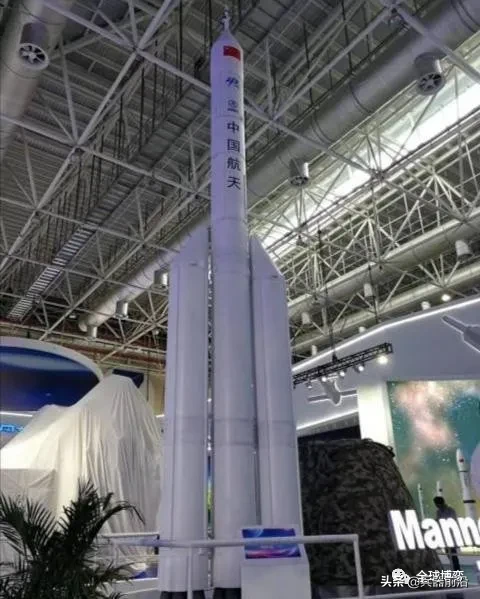 运力比长征五号大3倍，我国载人登月将用这款火